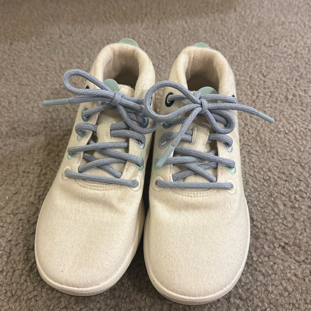 Women’s Allbird wool shoes